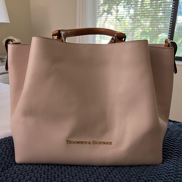 Dooney And Bourke Handbag Brand new Bone Color